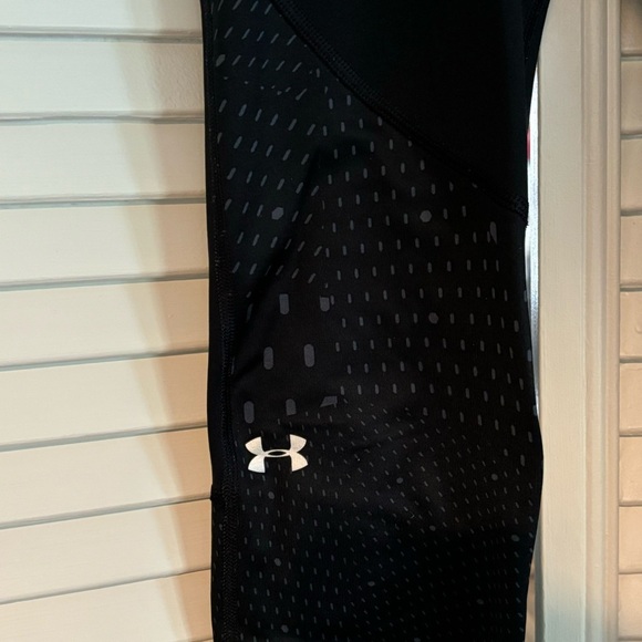 Under Armour Black Patterned Athletic Leggings XS - Picture 2 of 6